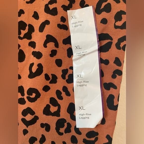 Wild Fable Women's XL Animal Print Wild Side Cheetah High-Rise Stretch Leggings - Picture 3 of 7